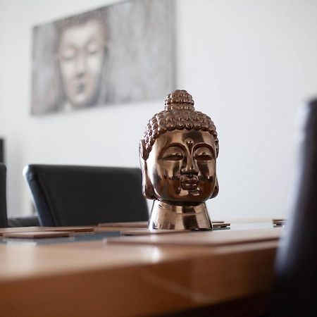Serviced Apartment In Liverpool City Centre - Free Parking - Balcony - By Happy Days Kültér fotó