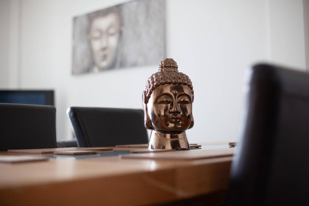 Serviced Apartment In Liverpool City Centre - Free Parking - Balcony - By Happy Days Kültér fotó